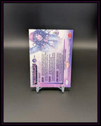 Rückseite einer Trading Card mit Comicfigur Miss America, lila Hintergrund, Marvel Text, Sammelkarte