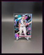 Baseball Trading Card Spencer Schwellenbach mit abstraktem, buntem Hintergrund auf Ständer