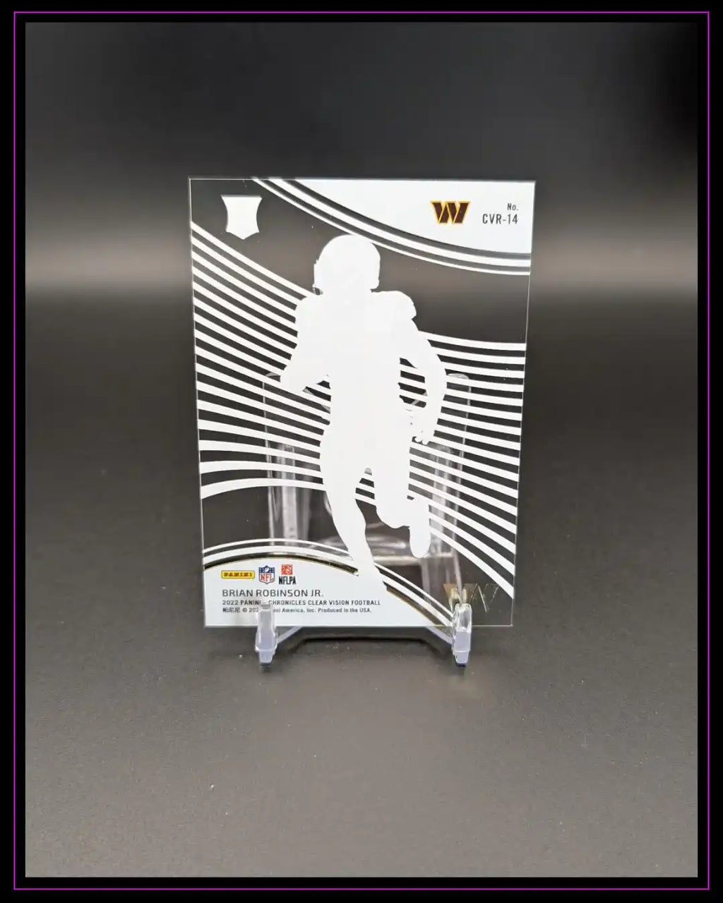 Transparente NFL Trading Card Brian Robinson Jr. Panini 2022, Silhouette, auf Ständer
