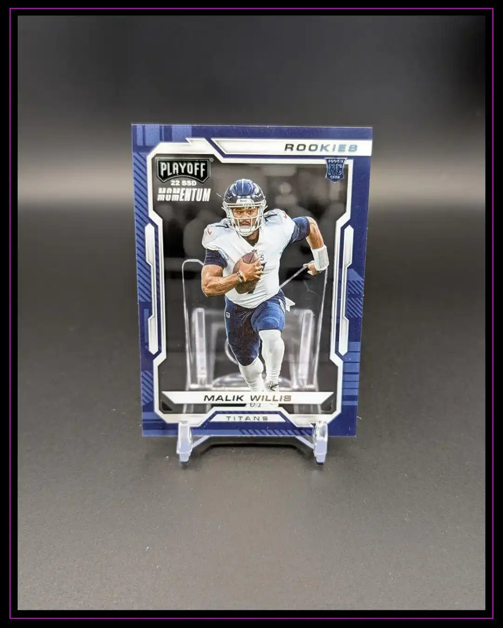 NFL Trading Card Malik Willis Rookies, Football-Sammelkarte Playoff Titans, auf Ständer