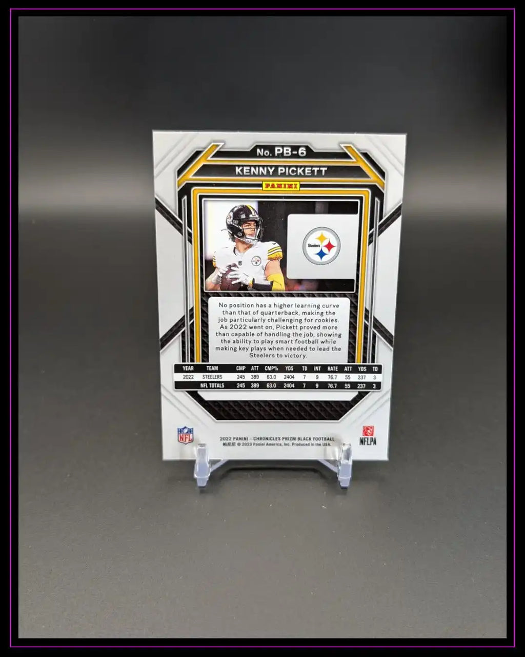 Rückseite einer Kenny Pickett NFL Trading Card Panini, Spielerfoto, Statistiken, Sammlerstück