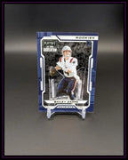 Playoff 2022 Bailey Zappe Rookie Trading Card Patriots, Sport-Sammelkarte auf Ständer