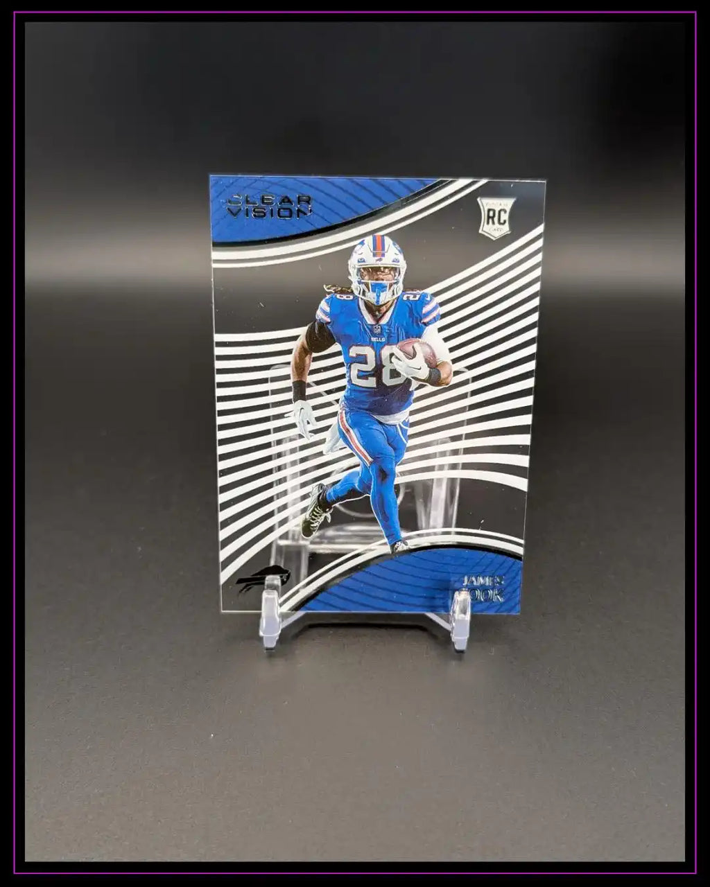 American Football Trading Card mit Spieler im blauen Trikot, Rookie-Karte, Clear Vision Design