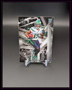 American Football Trading Card mit Spieler in grün-weißem Trikot, Rookie Card Design