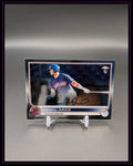 Gabriel Arias Autogramm Trading Card der Cleveland Guardians auf Kartenständer