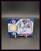 Baseball Sammelkarte mit Spielerfoto, Autogramm und Stoffstück, Seriennummer 65/99